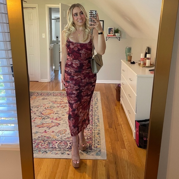 RUNAWAY THE LABEL SACHA MIDI DRESS (S) NEVER WORN - Picture 7 of 7